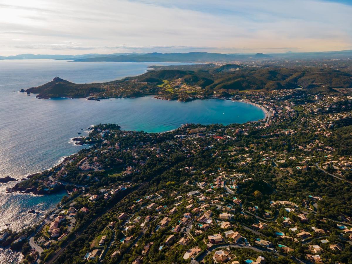 Apartment Agay Cap Esterel Village Allee Fleurs - F2 Clim Vue Golf Et - Grande Terrasse Plein Sud Saint-Raphael (Var)