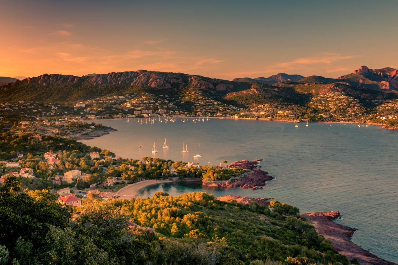 Agay Cap Esterel Village Allee Fleurs - F2 Clim Vue Golf Et - Grande Terrasse Plein Sud Saint-Raphael (Var)
