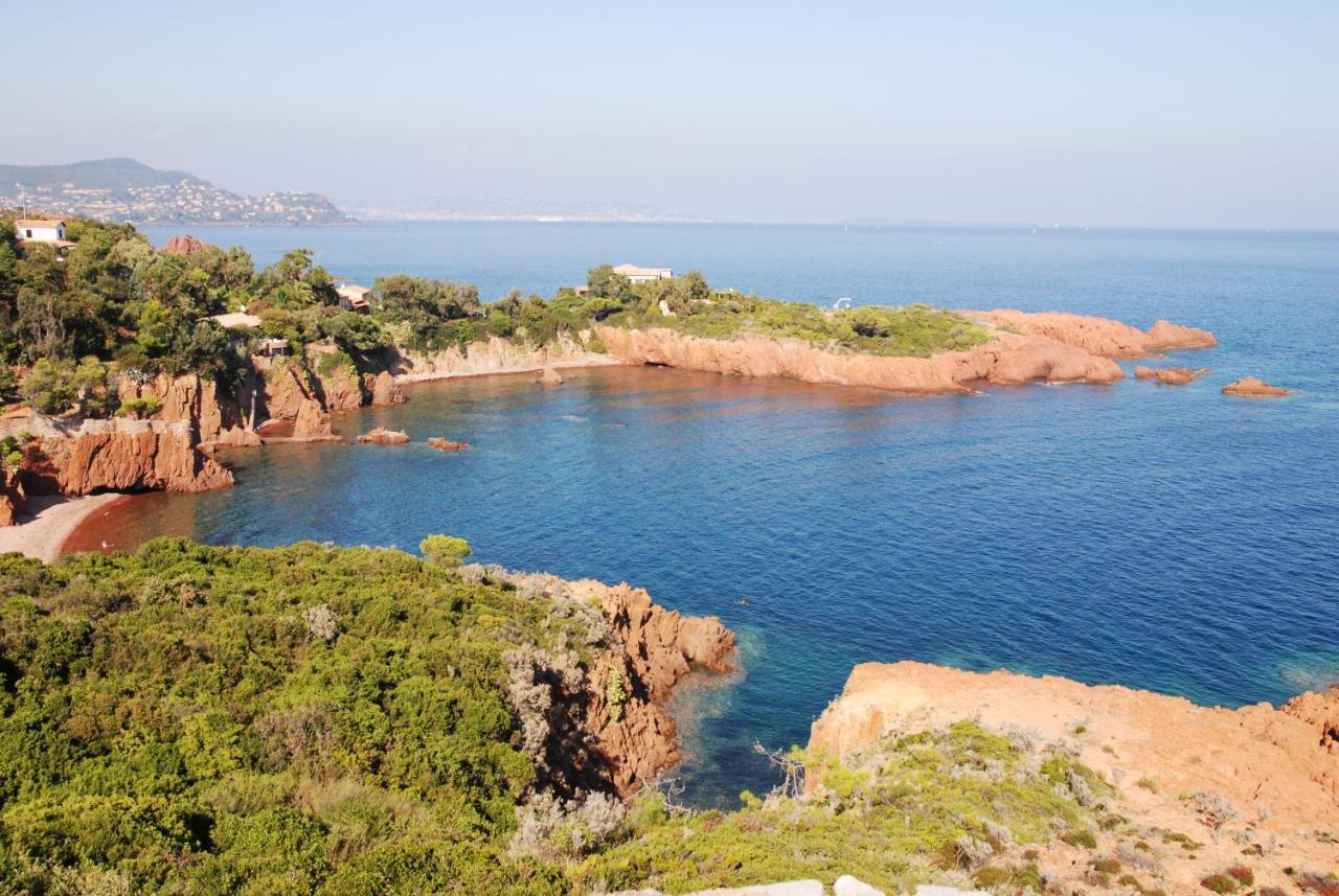 Agay Cap Esterel Village Allee Fleurs - F2 Clim Vue Golf Et - Grande Terrasse Plein Sud