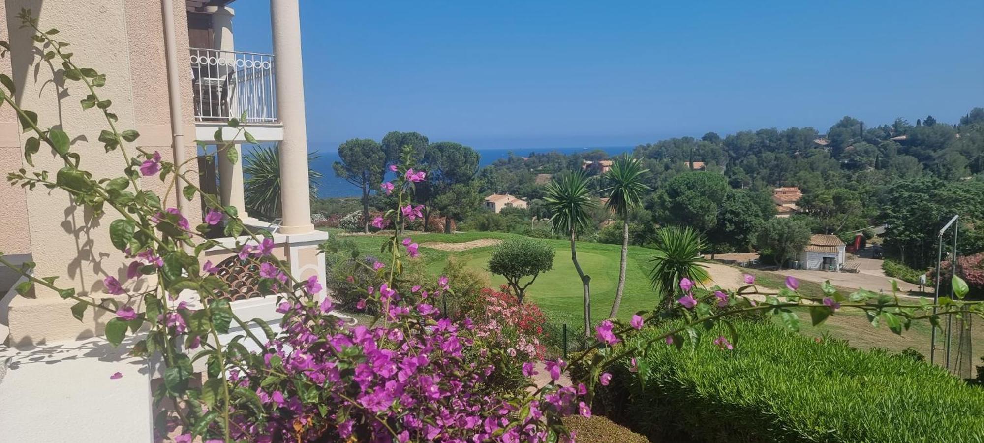 Agay Cap Esterel Village Allee Fleurs - F2 Clim Vue Golf Et - Grande Terrasse Plein Sud Saint-Raphael (Var)