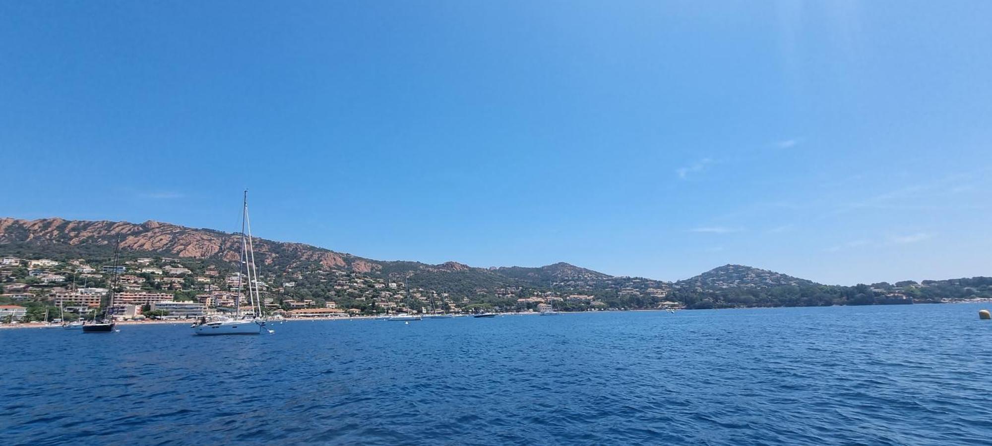 Apartment Agay Cap Esterel Village Allee Fleurs - F2 Clim Vue Golf Et - Grande Terrasse Plein Sud *