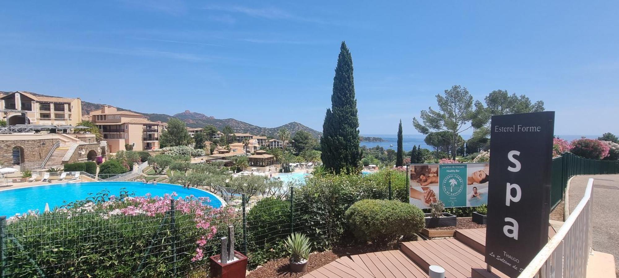 Agay Cap Esterel Village Allee Fleurs - F2 Clim Vue Golf Et - Grande Terrasse Plein Sud Apartment Saint-Raphael (Var)