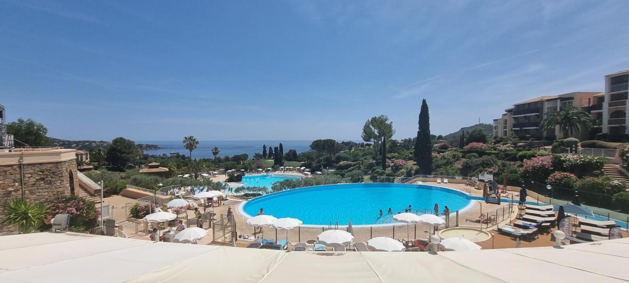 Agay Cap Esterel Village Allee Fleurs - F2 Clim Vue Golf Et - Grande Terrasse Plein Sud
