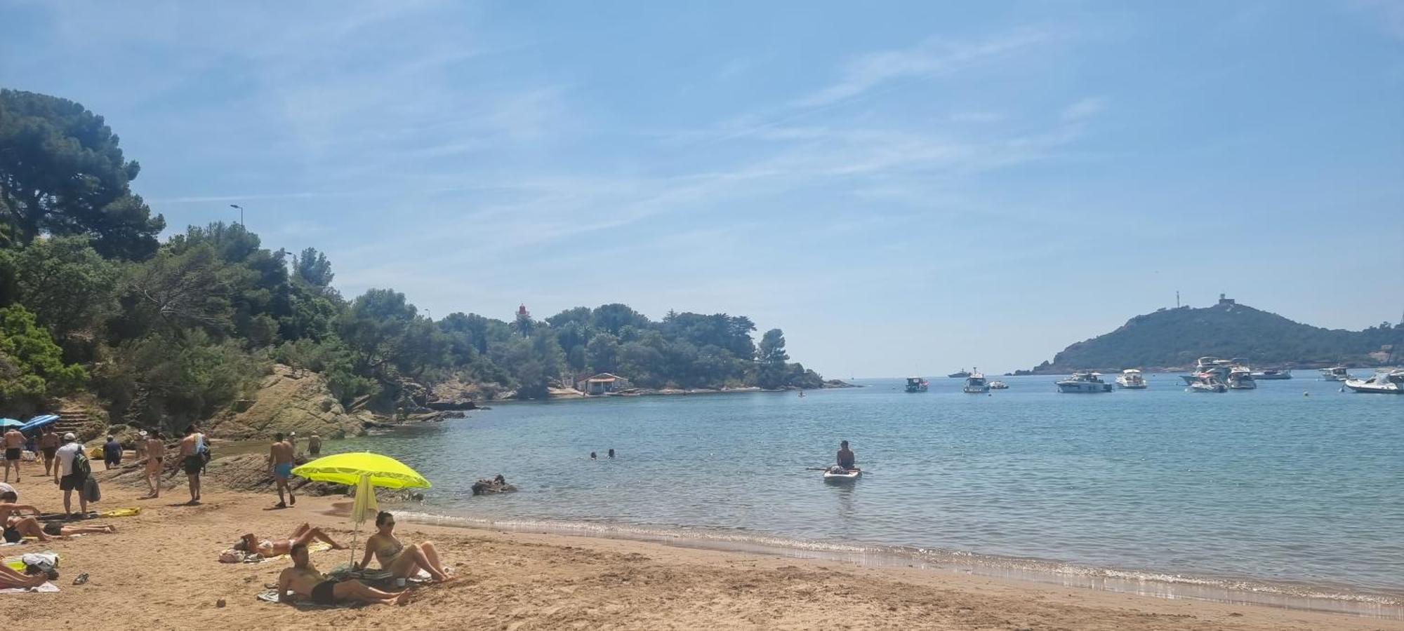 Apartment Agay Cap Esterel Village Allee Fleurs - F2 Clim Vue Golf Et - Grande Terrasse Plein Sud Saint-Raphael (Var)