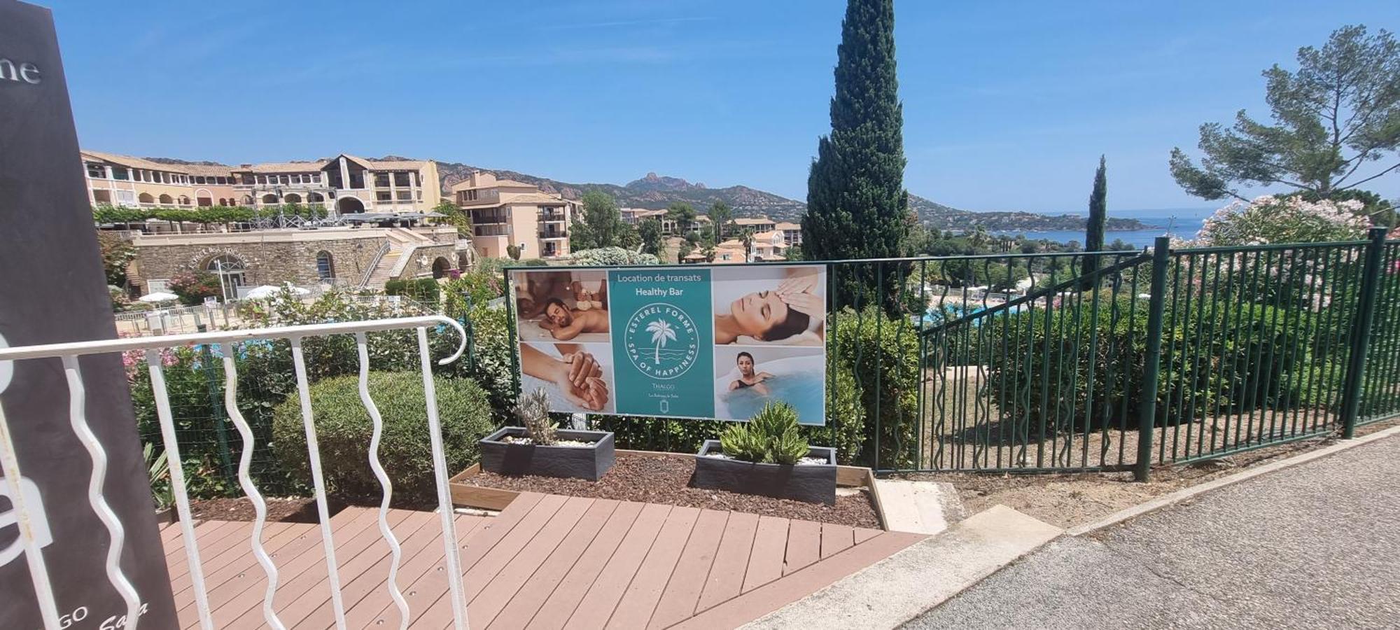 Agay Cap Esterel Village Allee Fleurs - F2 Clim Vue Golf Et - Grande Terrasse Plein Sud * Saint-Raphael (Var)
