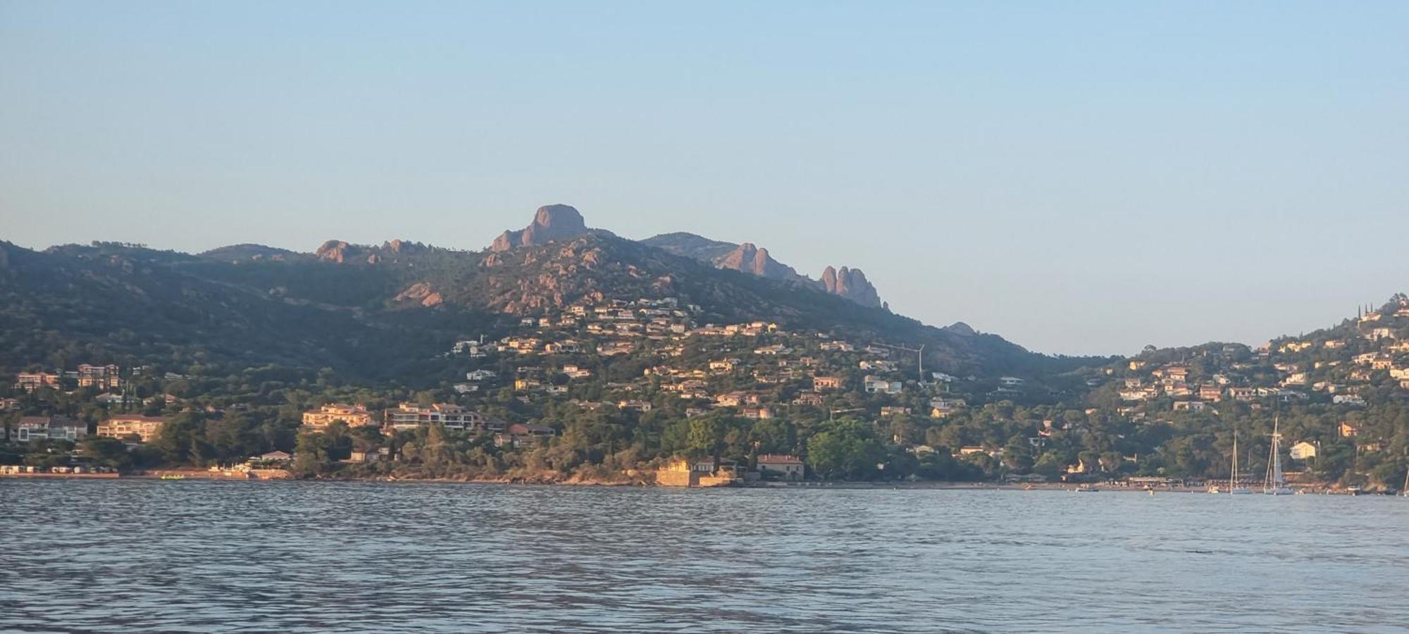 Apartment Agay Cap Esterel Village Allee Fleurs - F2 Clim Vue Golf Et - Grande Terrasse Plein Sud