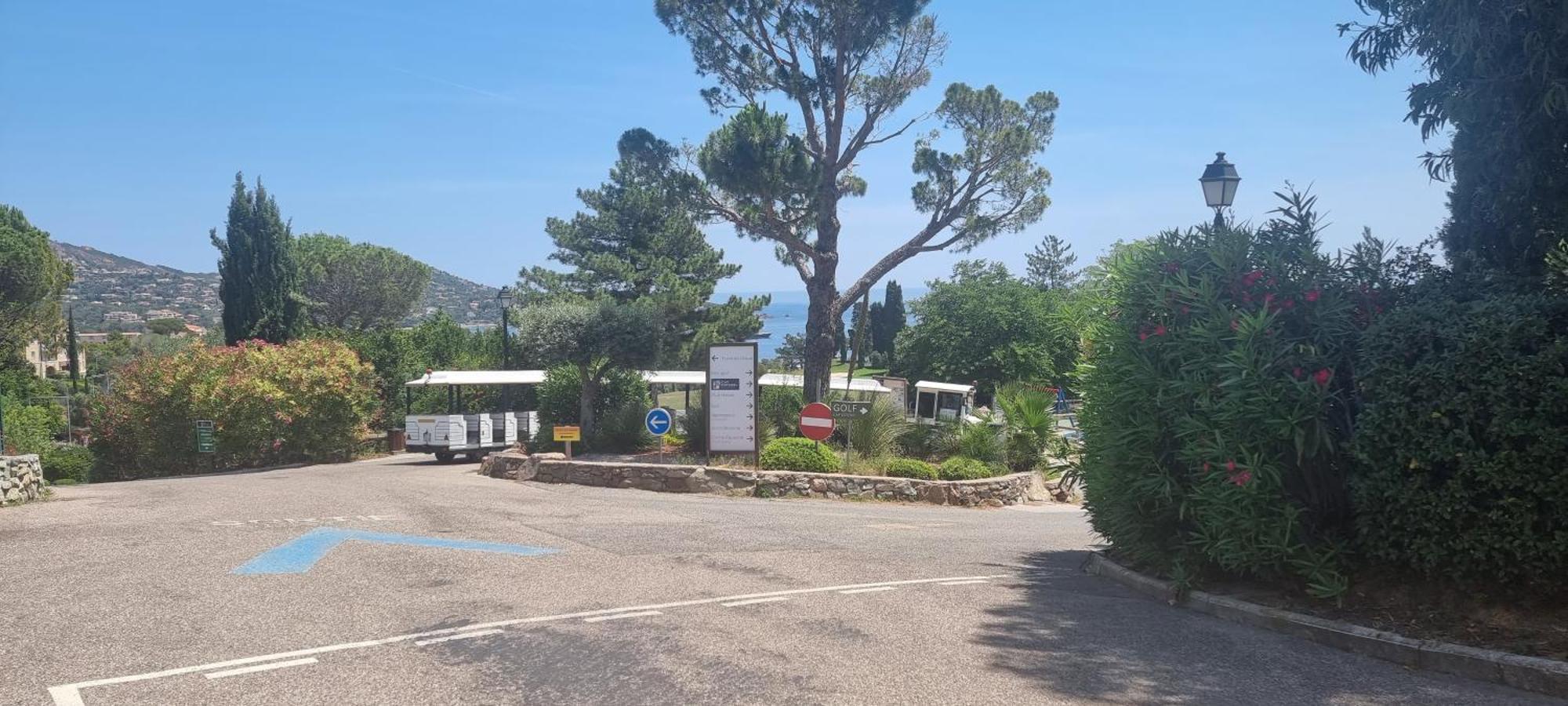 Agay Cap Esterel Village Allee Fleurs - F2 Clim Vue Golf Et - Grande Terrasse Plein Sud