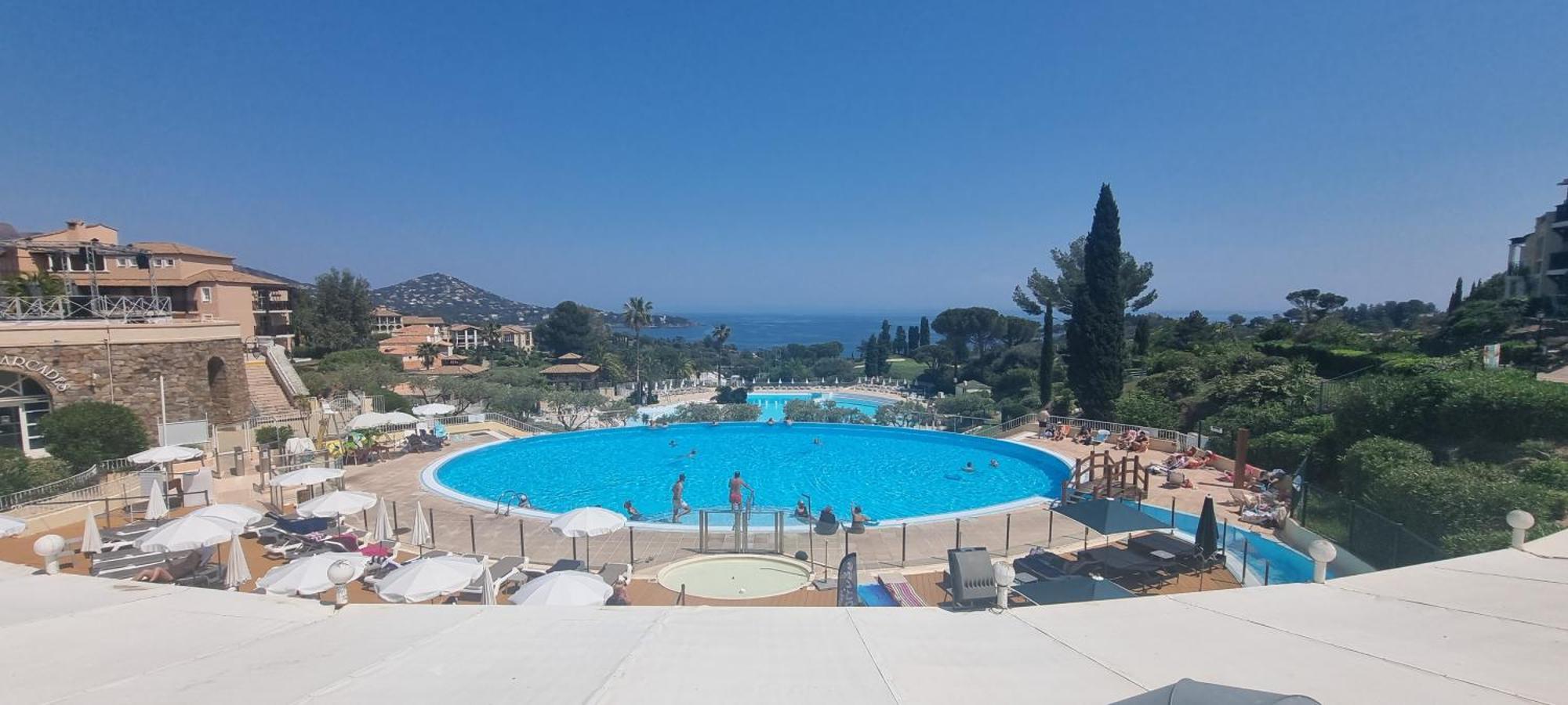 Agay Cap Esterel Village Allee Fleurs - F2 Clim Vue Golf Et - Grande Terrasse Plein Sud