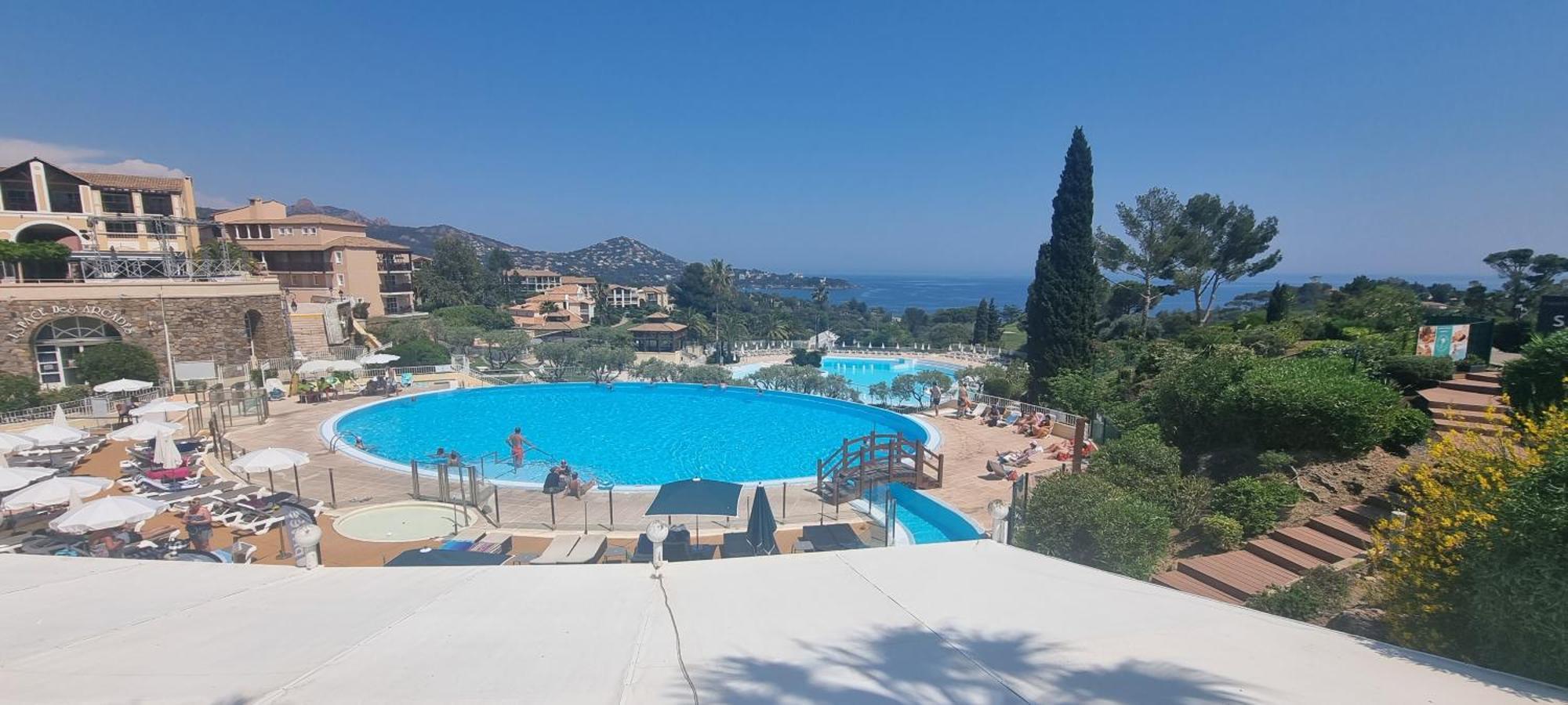 Apartment Agay Cap Esterel Village Allee Fleurs - F2 Clim Vue Golf Et - Grande Terrasse Plein Sud Saint-Raphael (Var)