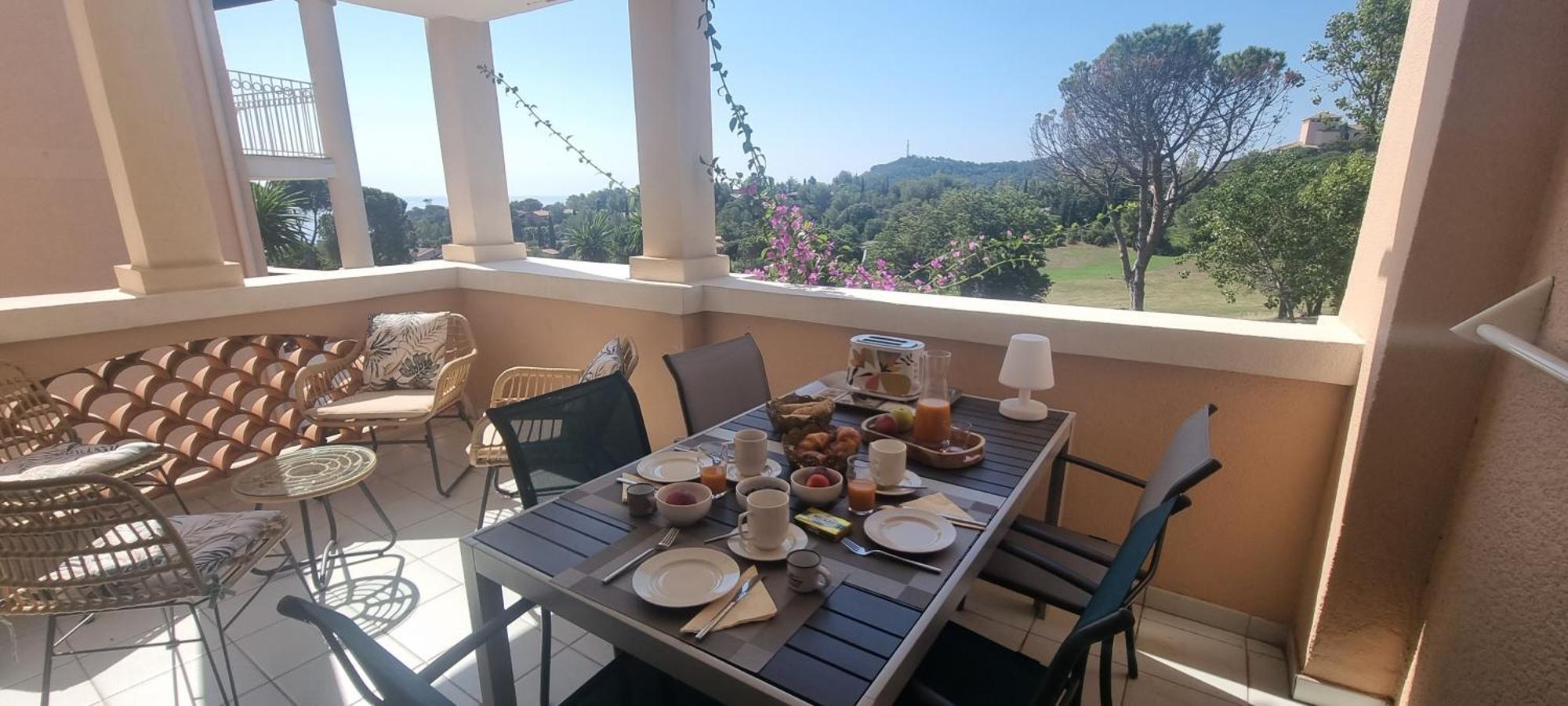 Apartment Agay Cap Esterel Village Allee Fleurs - F2 Clim Vue Golf Et - Grande Terrasse Plein Sud *