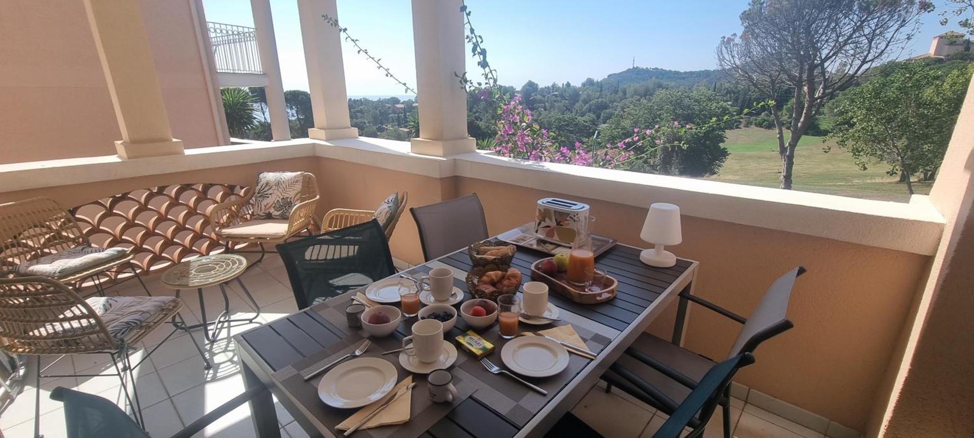 Apartment Agay Cap Esterel Village Allee Fleurs - F2 Clim Vue Golf Et - Grande Terrasse Plein Sud