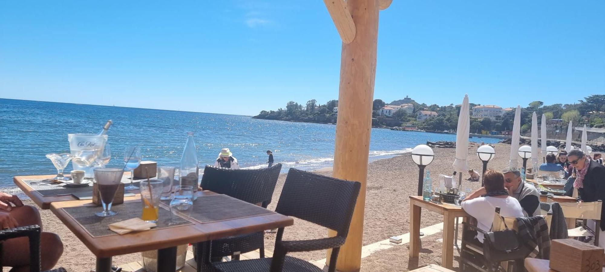 Agay Cap Esterel Village Allee Fleurs - F2 Clim Vue Golf Et - Grande Terrasse Plein Sud Appartement